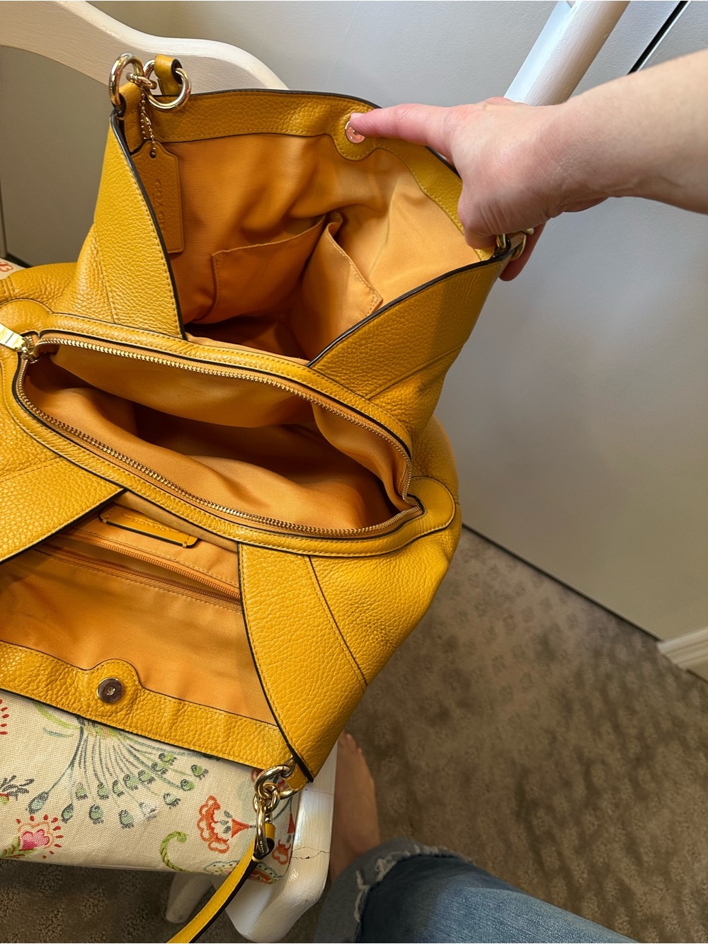 Coach Mustard Yellow Pebbled Leather Shoulder Bag with Matching Wallet - Picture 4 of 14